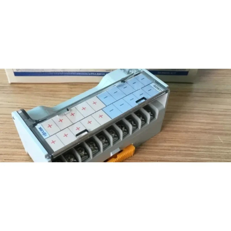XTB-COM20B는 XTB-COM40B를 가져옵니다.