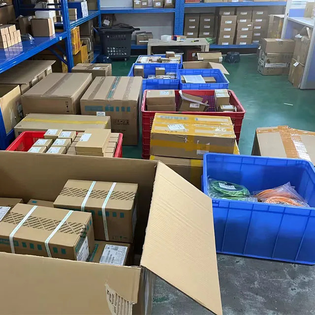 CJ1W-EIP21 PLC 컨트롤러 PAC 전컨트롤러 CJ1W-EIP21/EIP21S