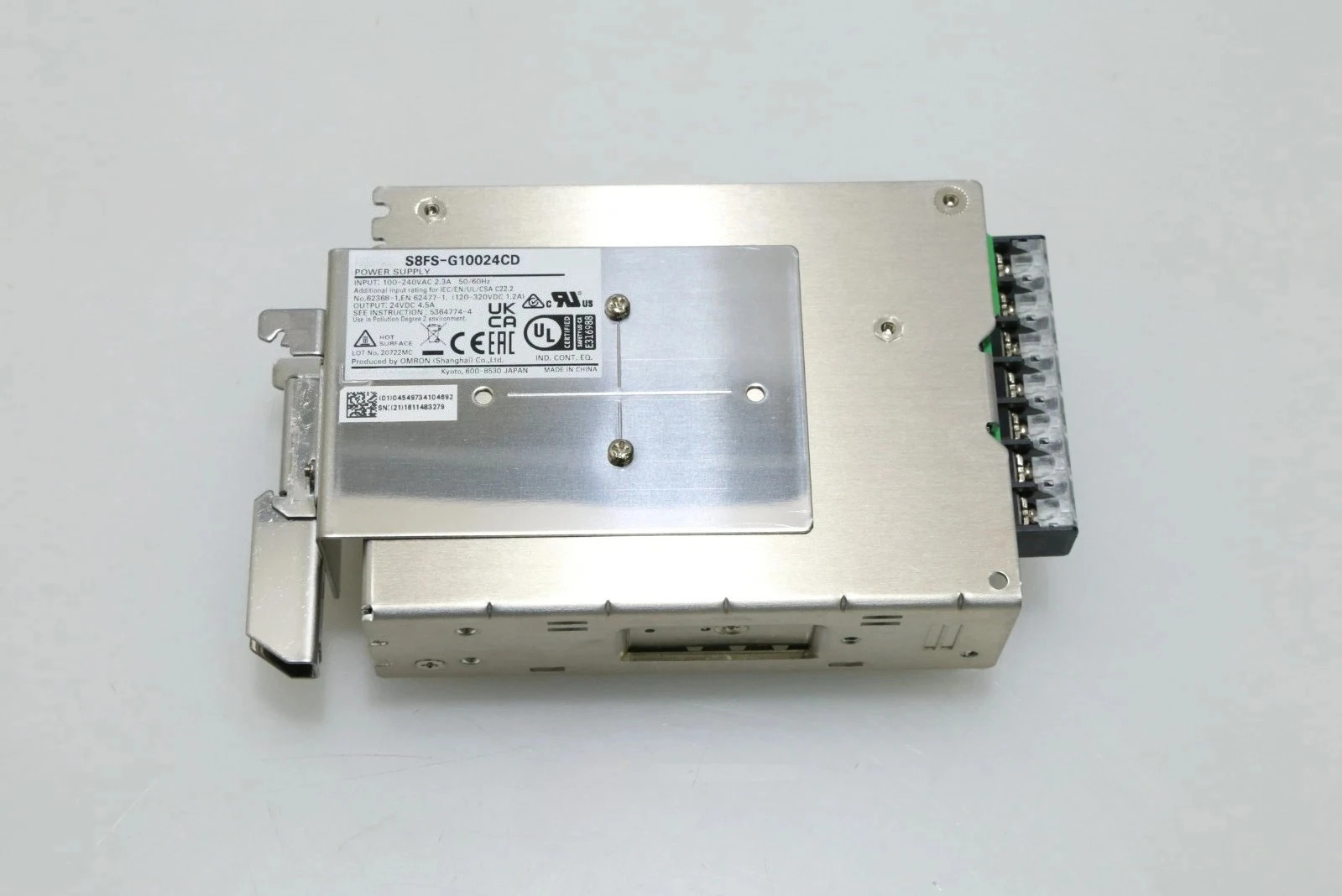 OMRON S8FS-G10024CD 전원공급장치새