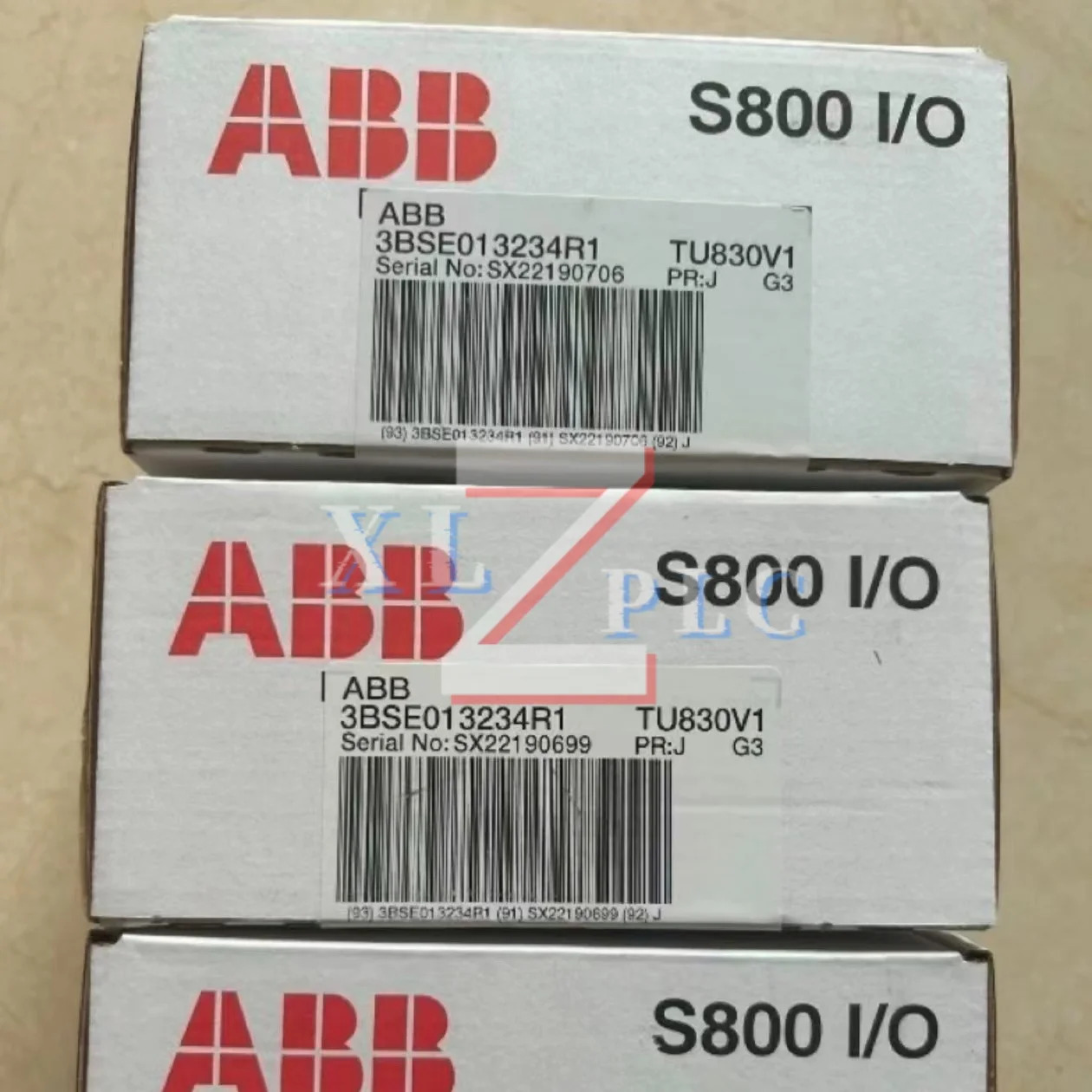 모듈 원본 3BSE008550R1 DI821 3BSE013230R1 3BSE013231R1 TU811V1 3BSE013234R1 TU830V1 3BSE013235R1