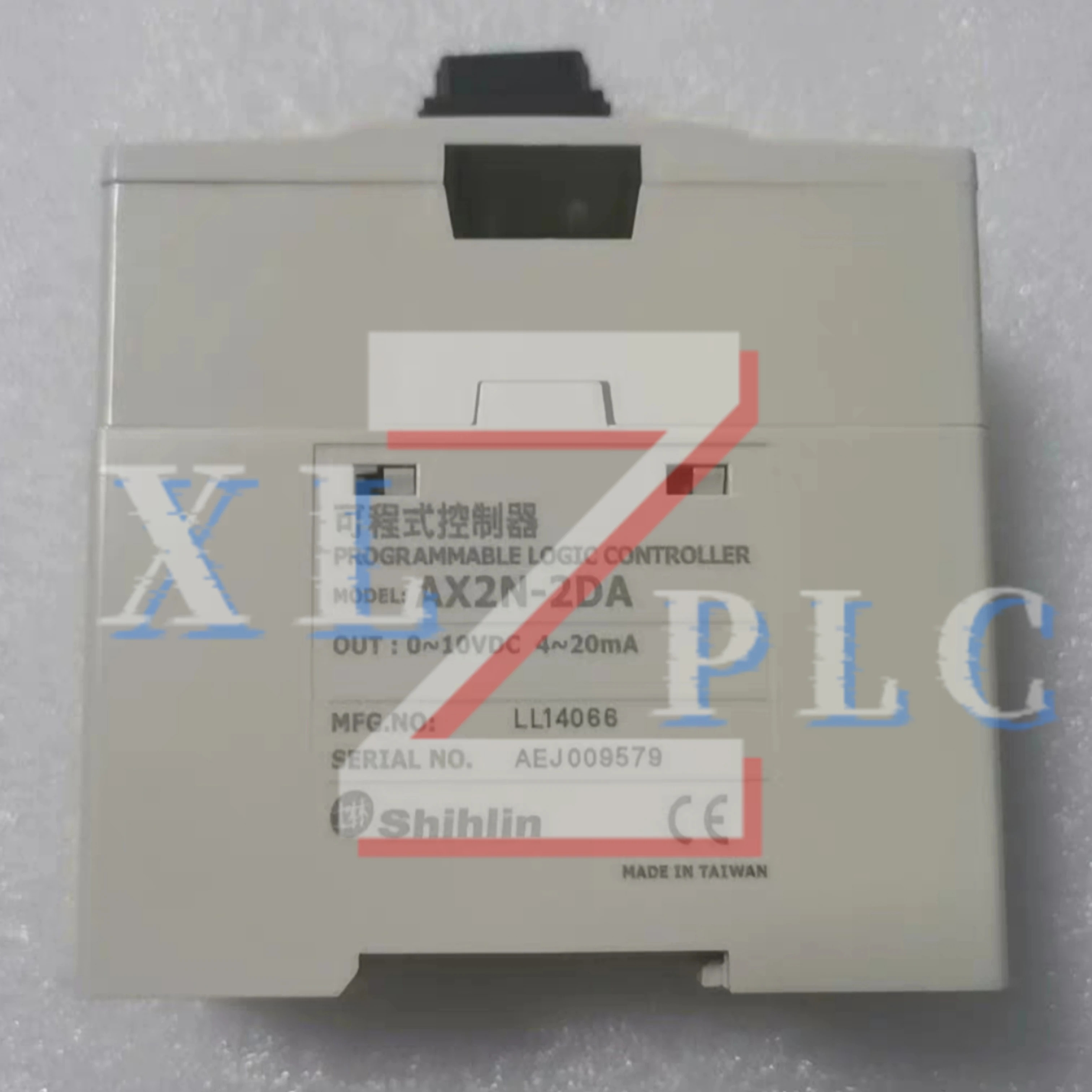 PLC 모듈 AX2N-2AD AX2N-2DA 신규 입고