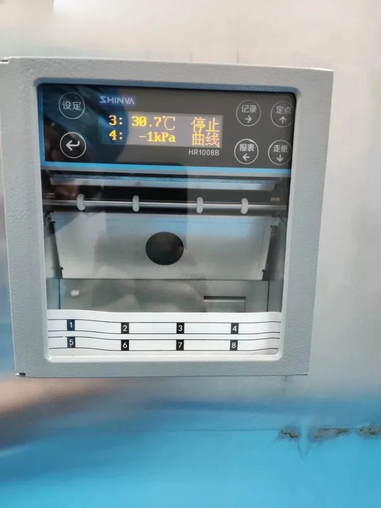 증기기는 종이기록기 HR1008B-2 또는 6을 갖추고 있습니다.