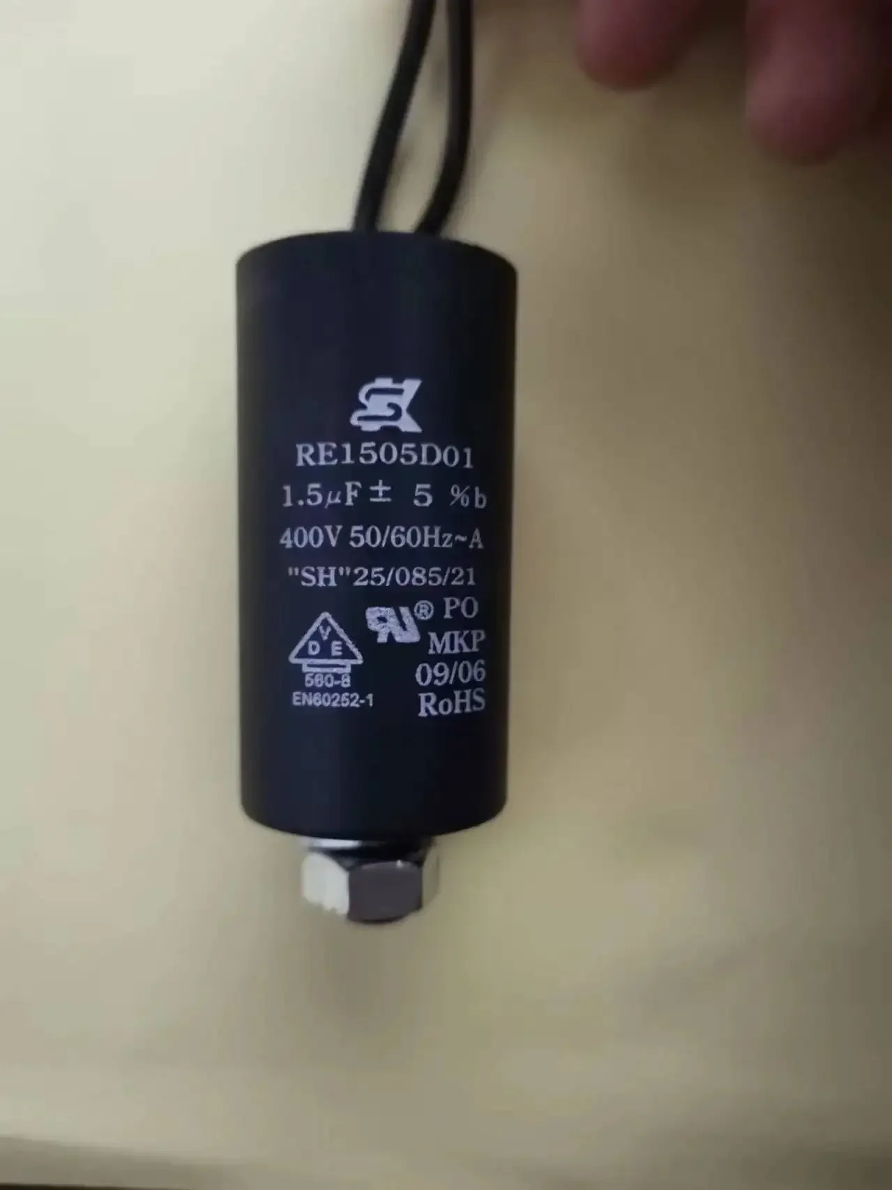 RE1505D01 W2E200 팬 커패시터 1.5uf 400V