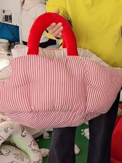 차량용 펫카시트 강아지 침대형 방석 이동식 고양이 하우스 쉼터 애견용 보조석 빨간 흰색 줄무늬 둥지 지름 45cm - 상세 이미지 5