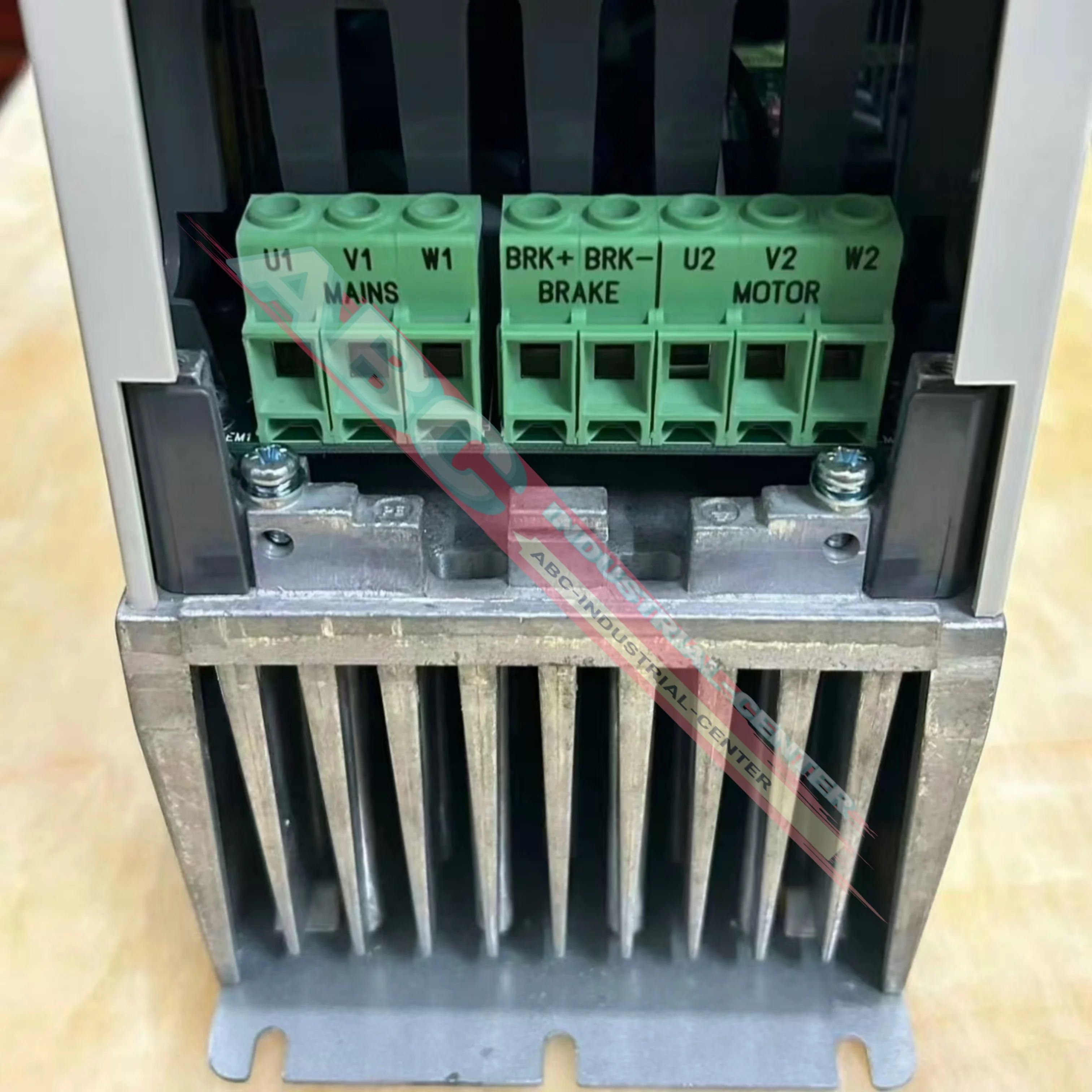 ACS550-01-012A-4 ACS550-01-03A3-4 컨버터 인버터 새 포장