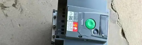 슈나이더 인버터 ATV310HU22N4A 2.2kw 리퍼 분해