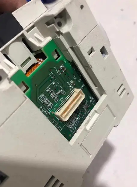 FX3u-64MT/ES-A 리퍼 기계