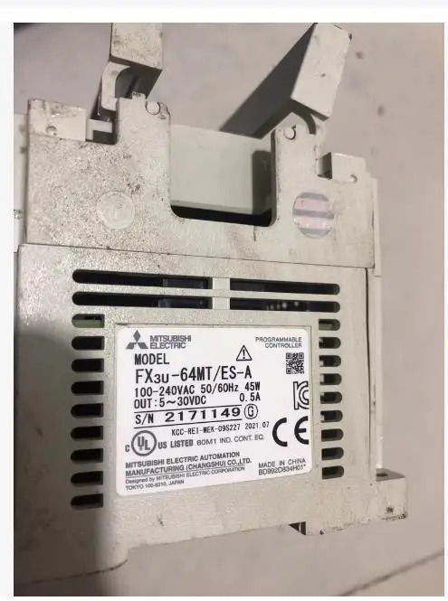FX3u-64MT/ES-A 리퍼 기계