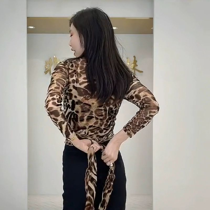 라인댄스상의 스포츠 사교 반팔 연습 에어로빅 방송댄스복 레오파드 프린트 플로럴 셔츠 S 40.0-47.5kg - 상세 이미지 2