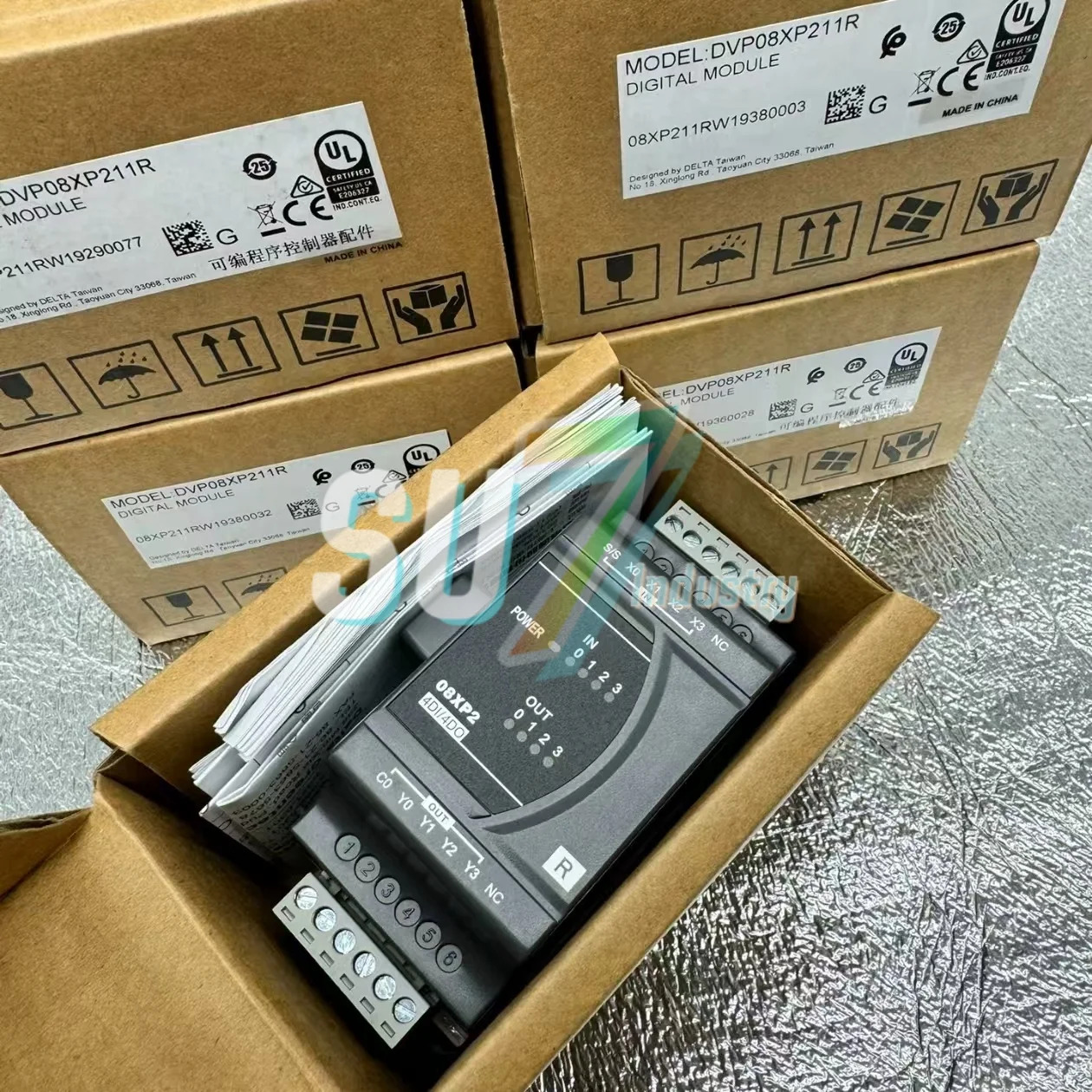 PLC 모듈 DVP08XN211T DVP08XP211R 신규 입고