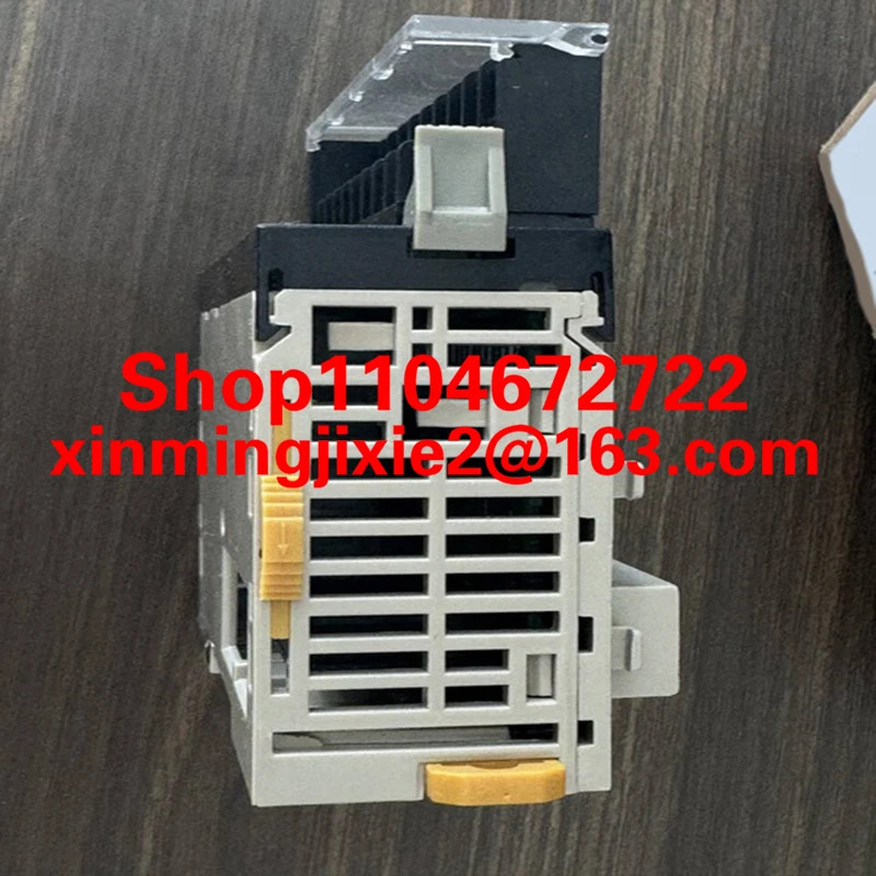 CJ1M-CPU11 CJ2M-CPU13 CJIM-CPU22 CJ2M-CPU12 PLC 모듈은 새 이며 가 있습니다.