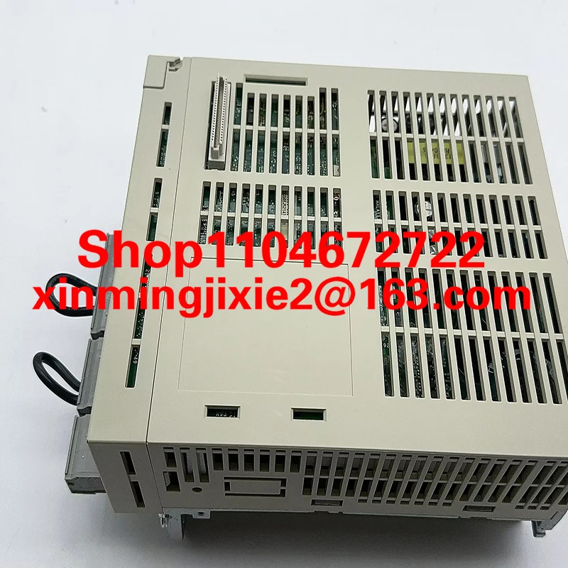 SGD7S-550A00A002 신 오리지널 서보 드라이브 공급