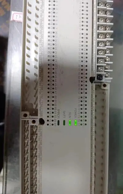 FX3U-128MR 리퍼 기계
