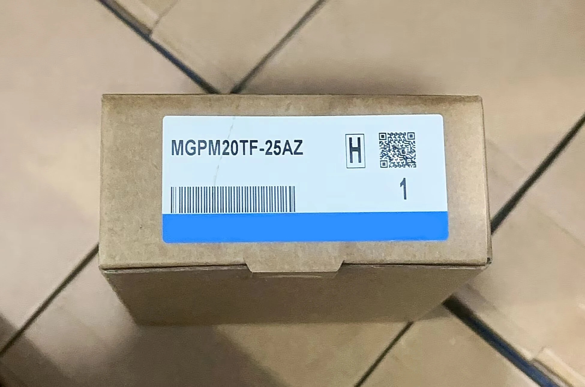 RU40U-M18M-AN8X2-H1151 RU40U-M18M-AP8X2-H1151 초음파 센서 신 공급