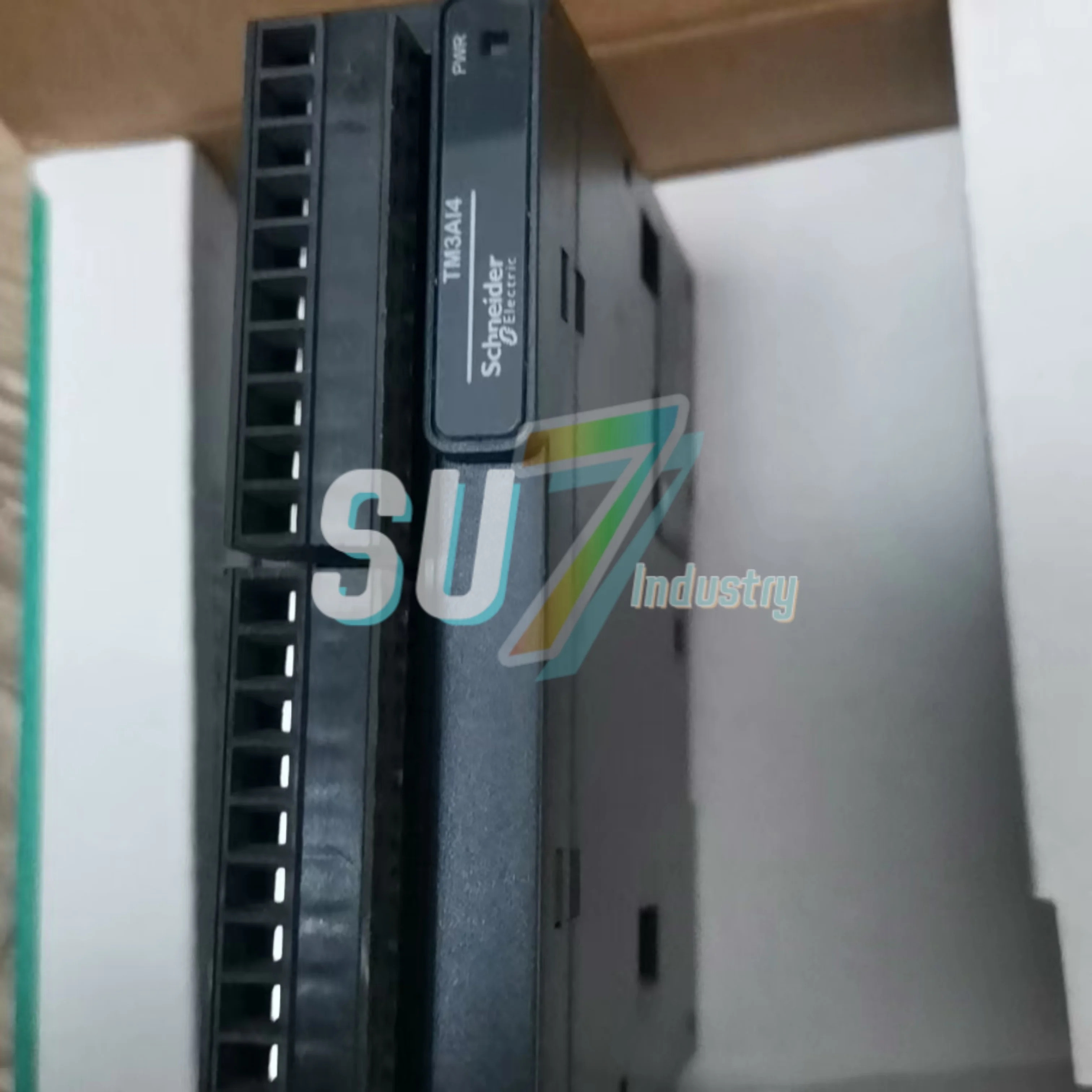 TM3AI4 오리지널 PLC 모듈