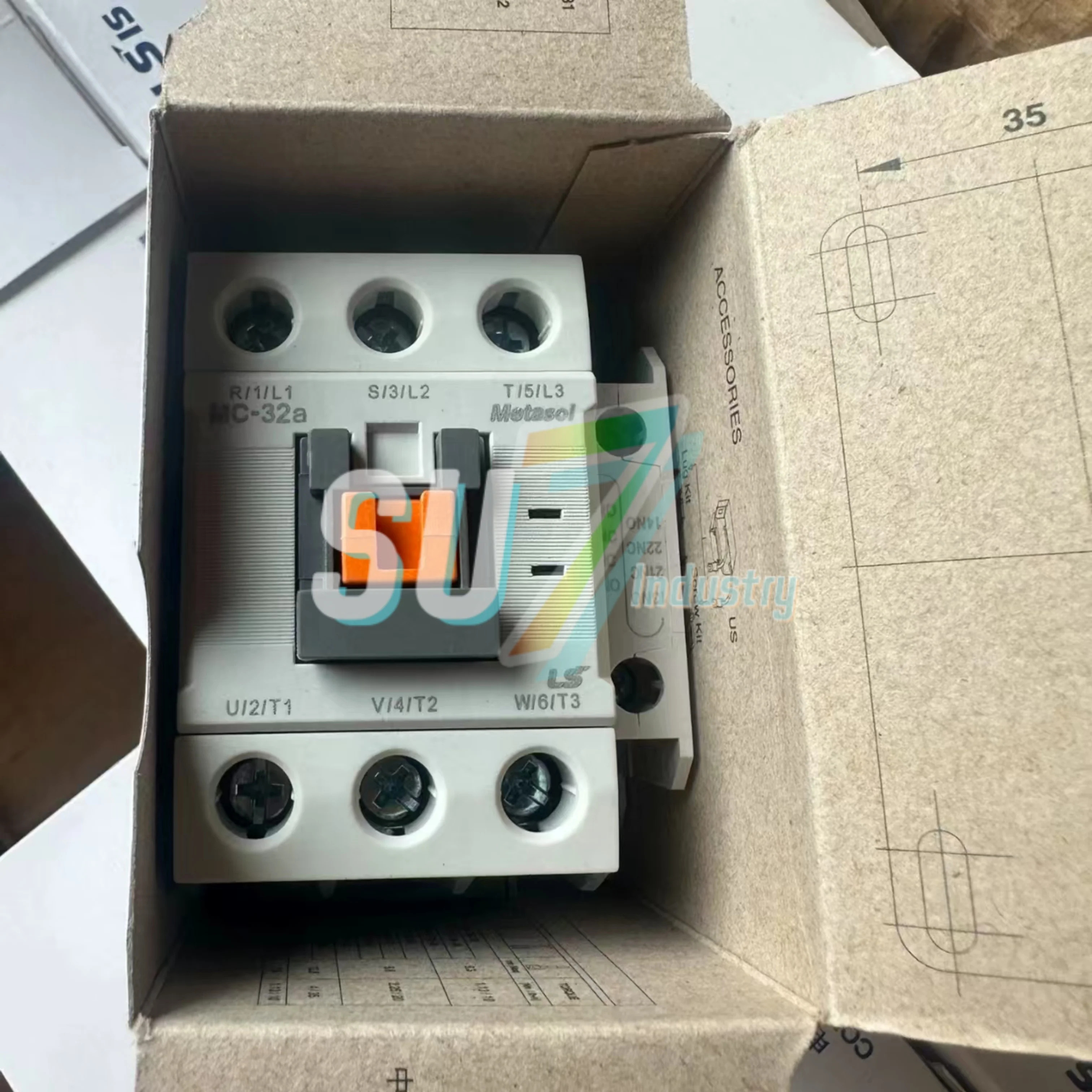 접촉기 새 GM호환C-125 220VAC MC-32A 110VDC 1A1B