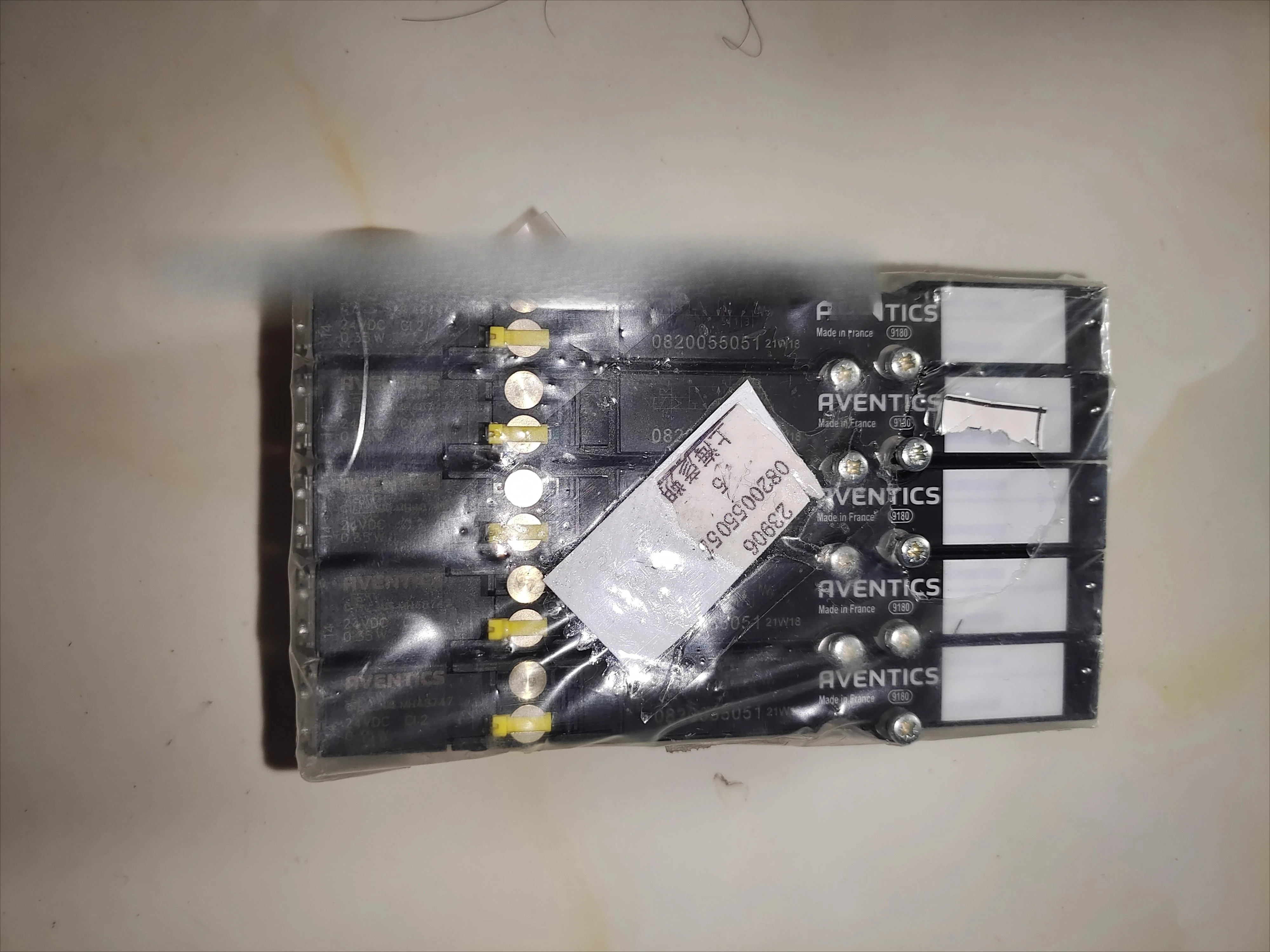 포장 5610141530 ENTICS 압력 조절기 0820055051 공압 밸브