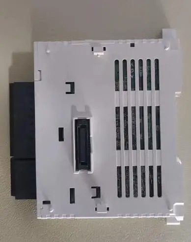 FX3U-4AD-PT-ADP 리퍼 기계