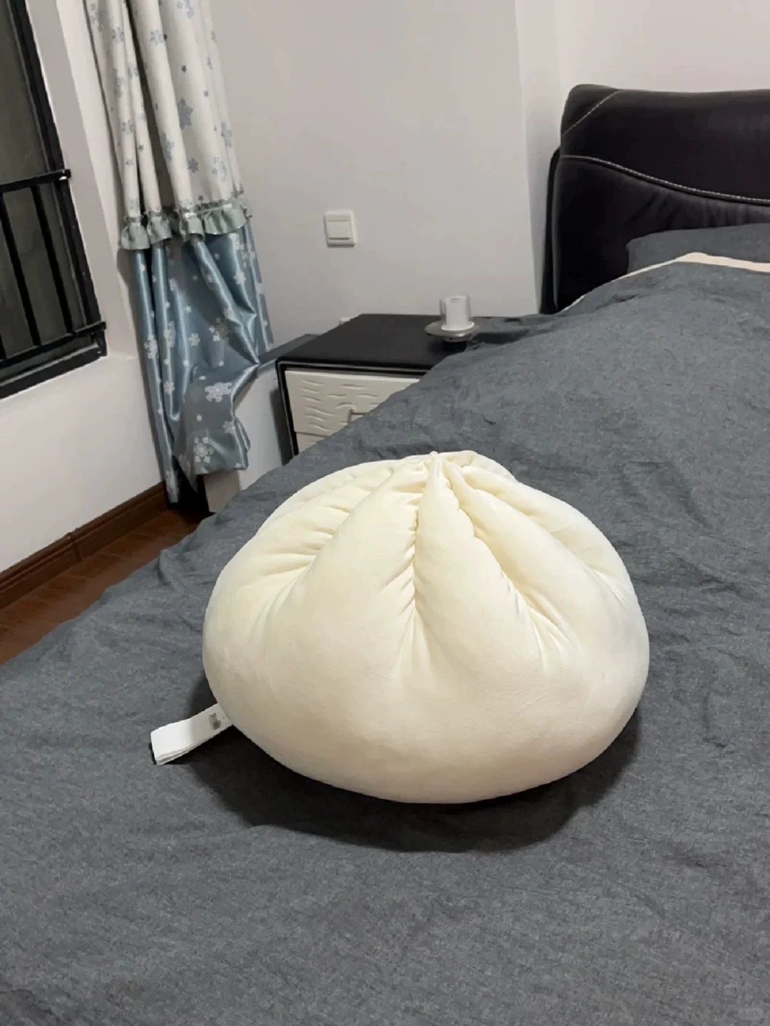 쫄깃하고 부드러운 왕만두 모던 푹신한 심플 베개 거실 찐빵 쿠션 40cmx40cm - 상세 이미지 4