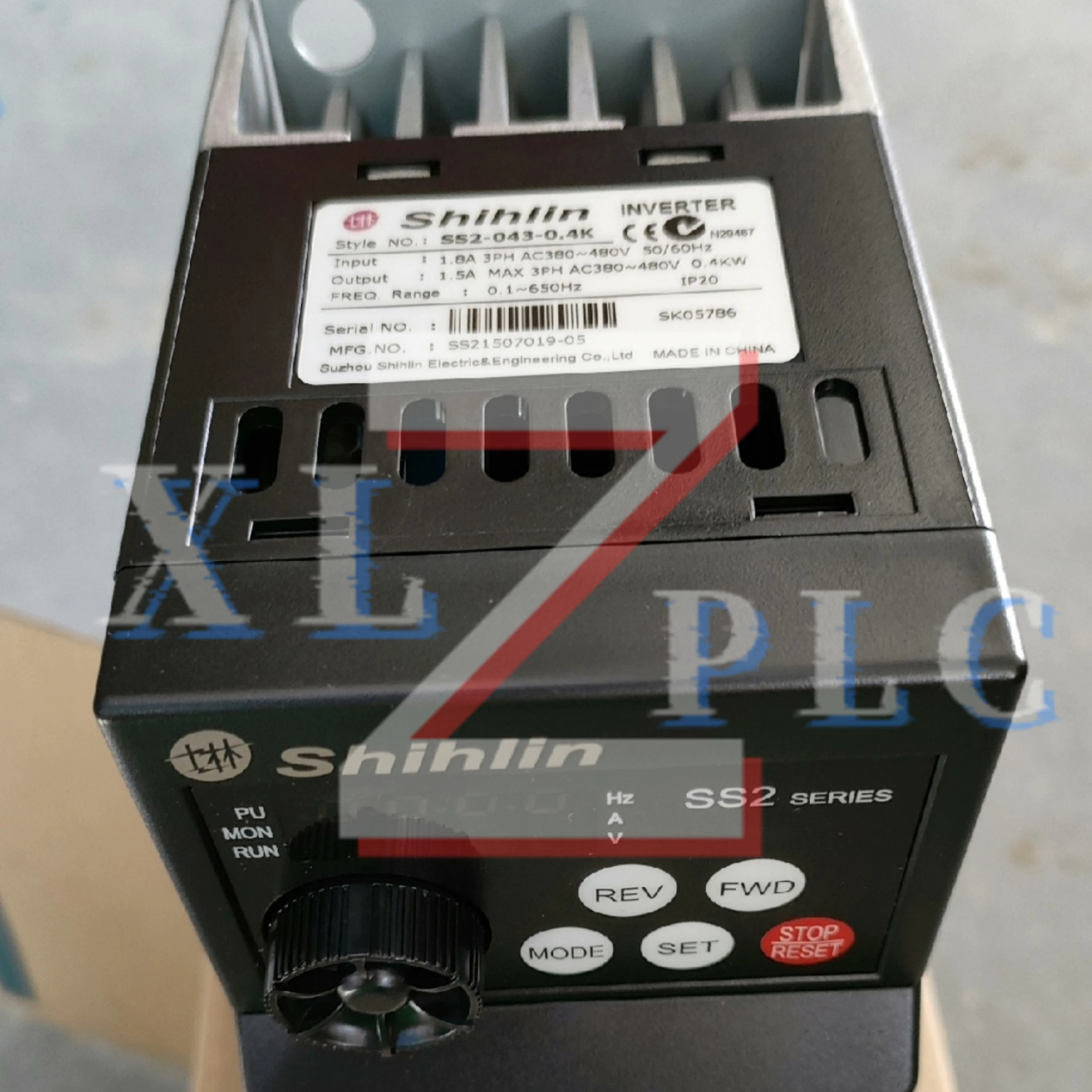 주파수 변환기 원본 SS2-043-0.4K 380V 0.4KW SS2-043-0.75K 0.75KW SS2-043-1.5K 1.5KW