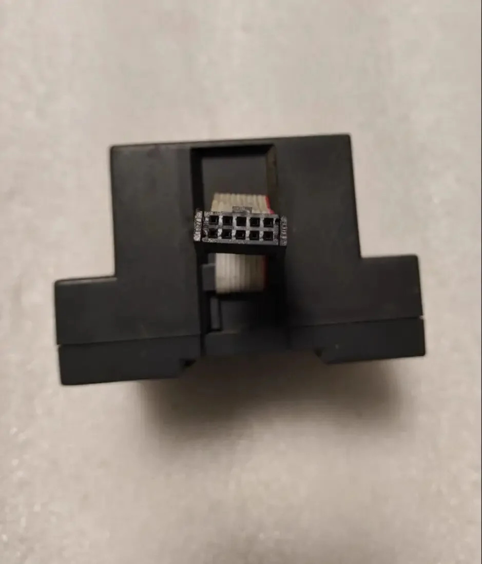 리퍼 Unitronics IO-RO16