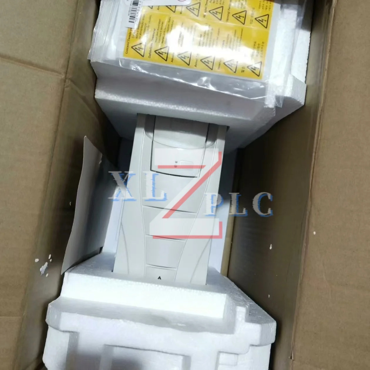 ACS550-01-03A3-4 ACS550-01-04A1-4 인버터