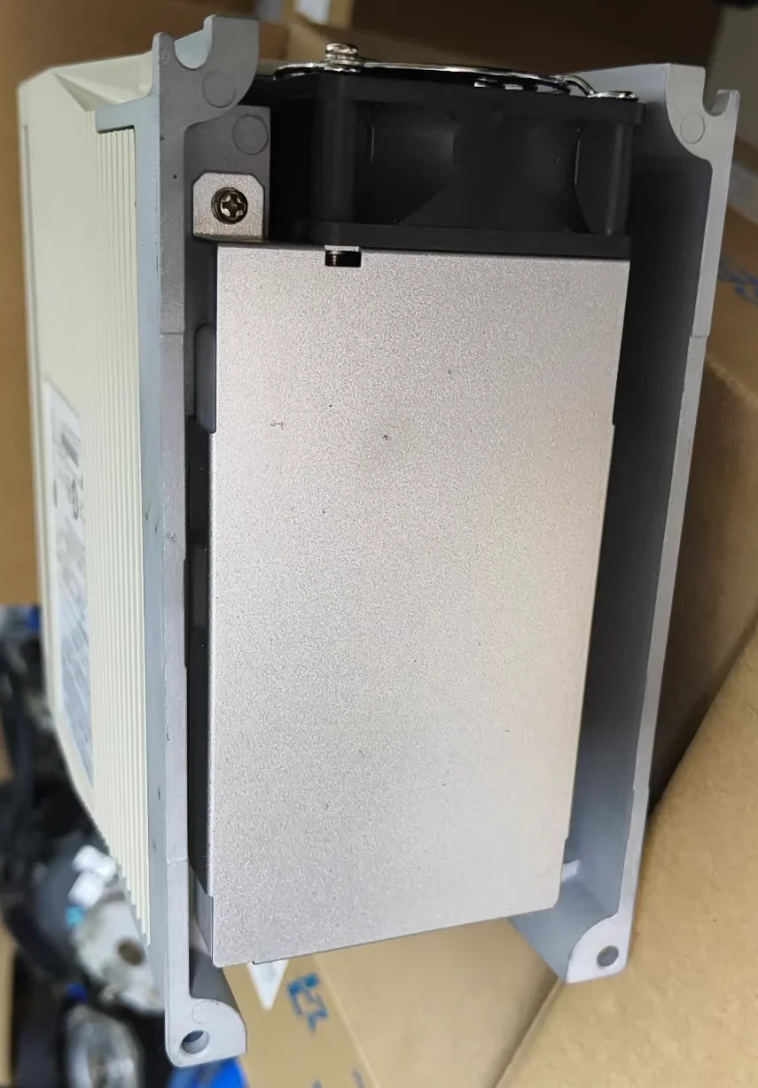SGDV-200A11A002000 새 서보 드라이브 SGDV 200A11A002000