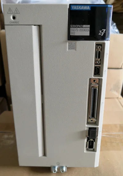 SGD7S-200A00A002 서보 드라이브 SGD7S 200A00A002