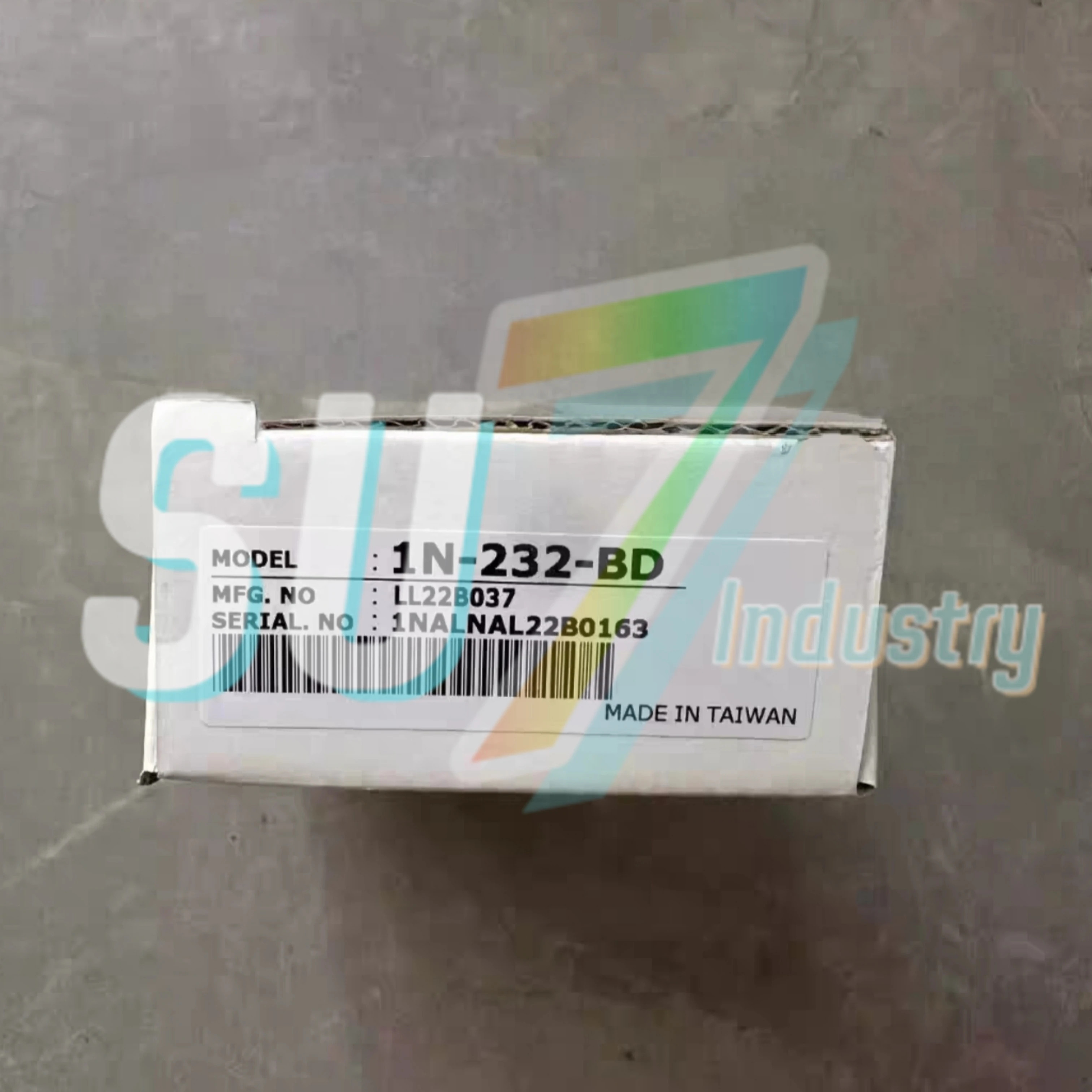 GRSE18-P2447 B6L-N1211 AX1N-24MT plc 모듈 새