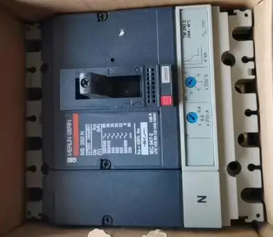 에어 스위치 회로차단기 NS 250N 4P250A