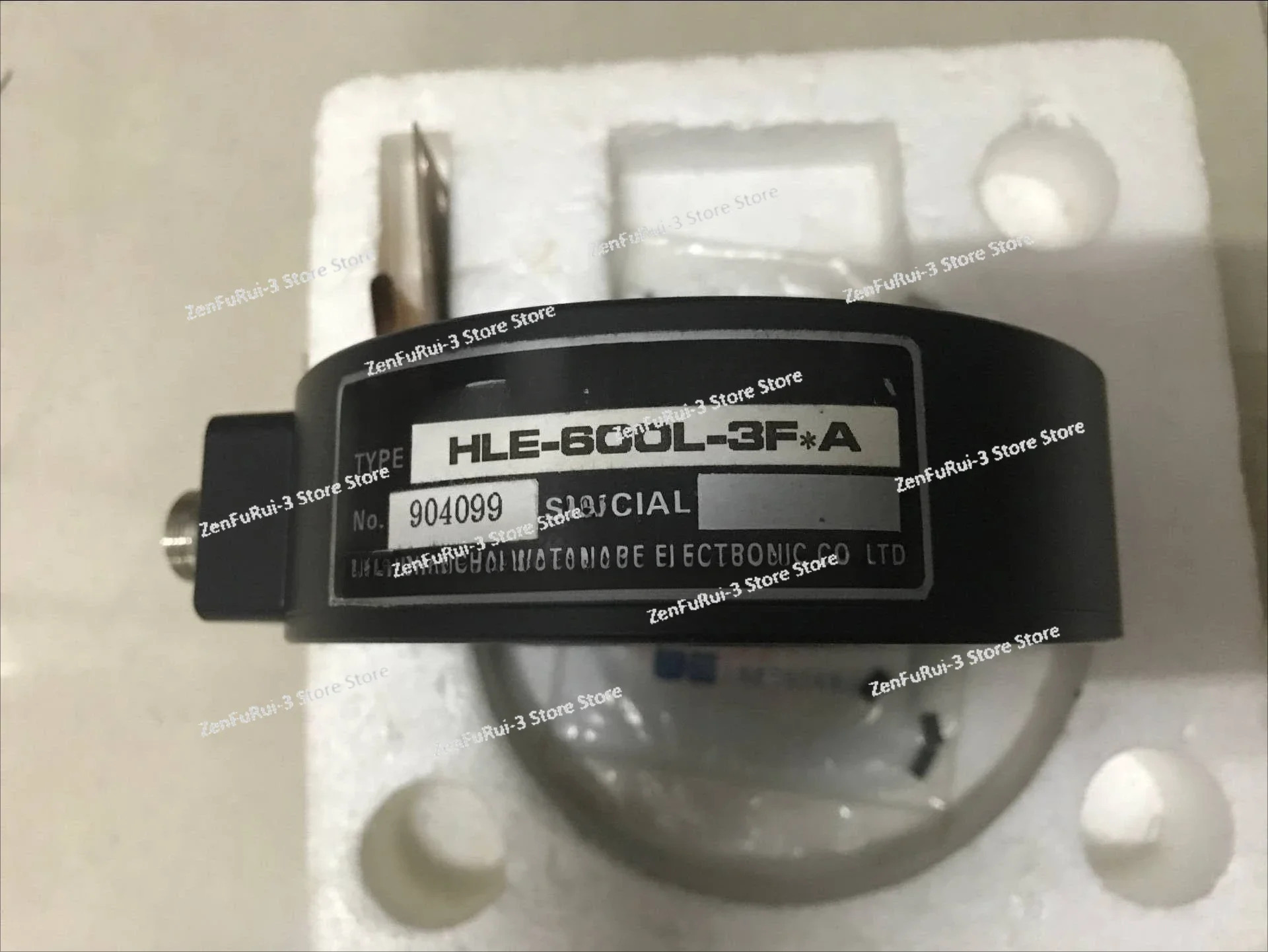 인코더 HLE45-600L-3F.AC 엘리베이터 크레HLE45-1024H-3F.AC