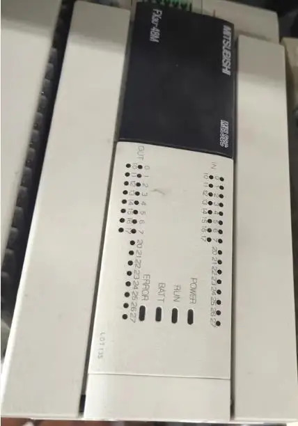 FX3U-48MT 리퍼 기계
