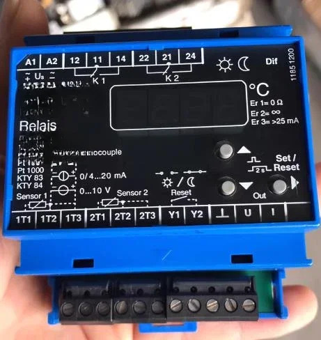 온도 제어 릴레이 TR210T224073 분해