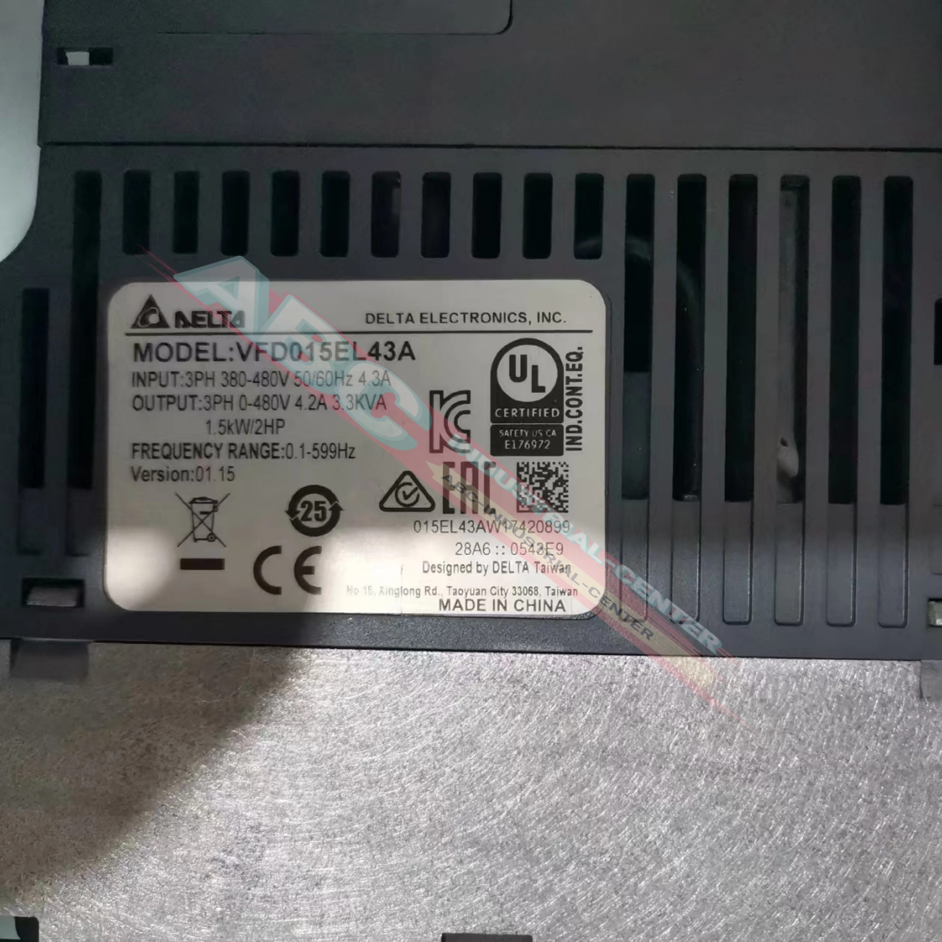 VFD007EL21W VFD015EL43A 오리지널 주파수 변환기