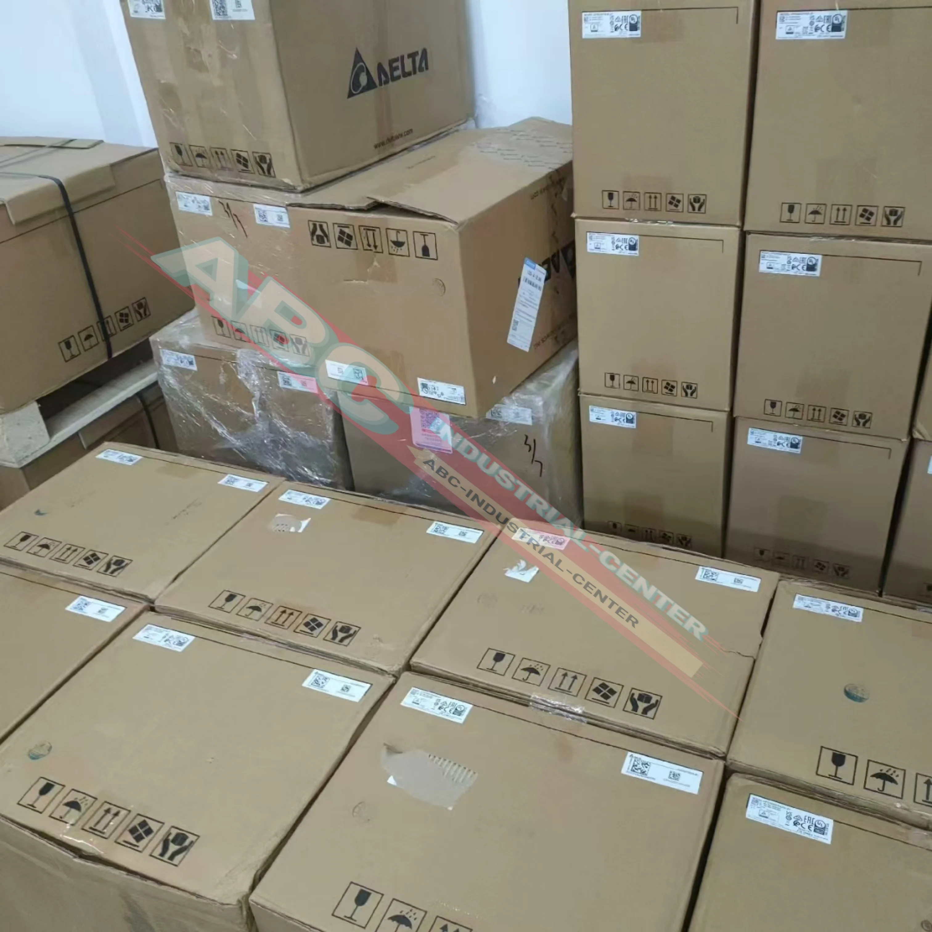 오리지널 VFD11AMS호환21ANSAA VFD1A5MS43ANSAA 주파수 변환기