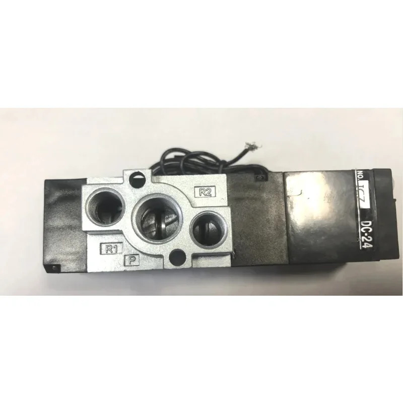 RCS2406 단일 헤드 솔레노이드 밸브 공압 밸브-단일 RCS2406-02-D24L