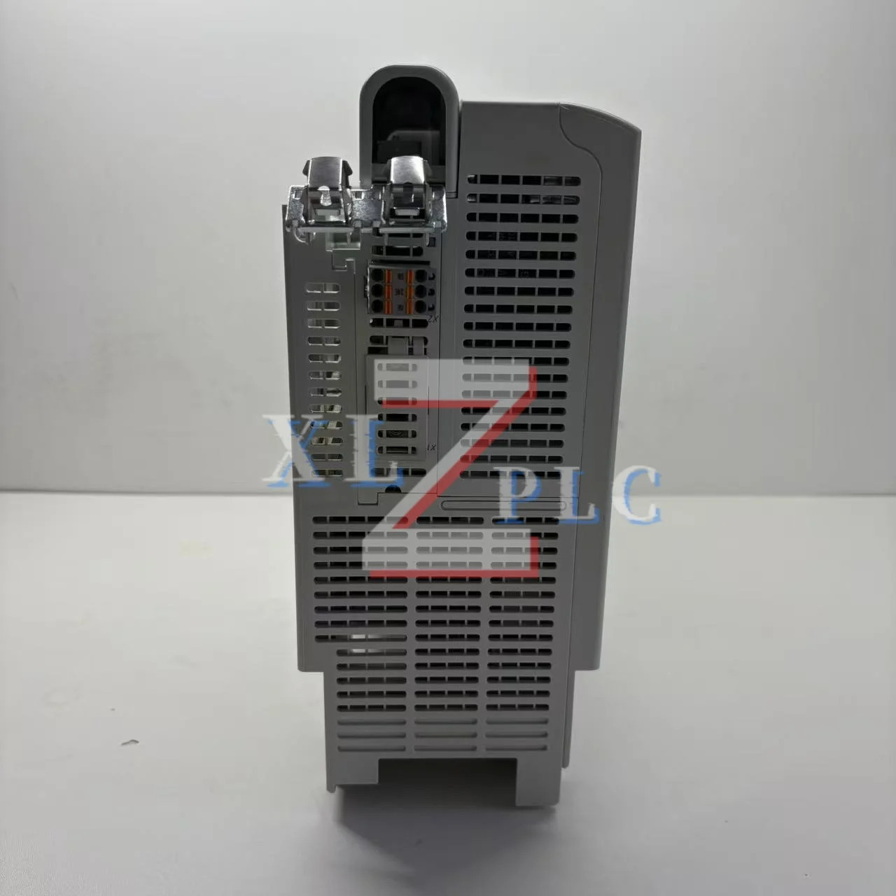 E94AMHE0134 서보 드라이브 주파수 변환기 신