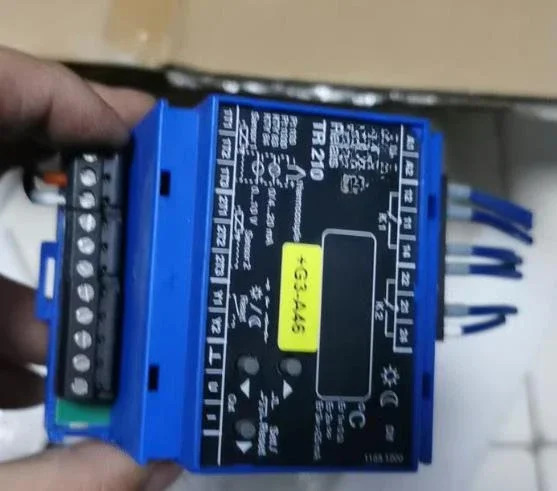 ZIEHL 온도 제어 릴레이 TR210 T224073