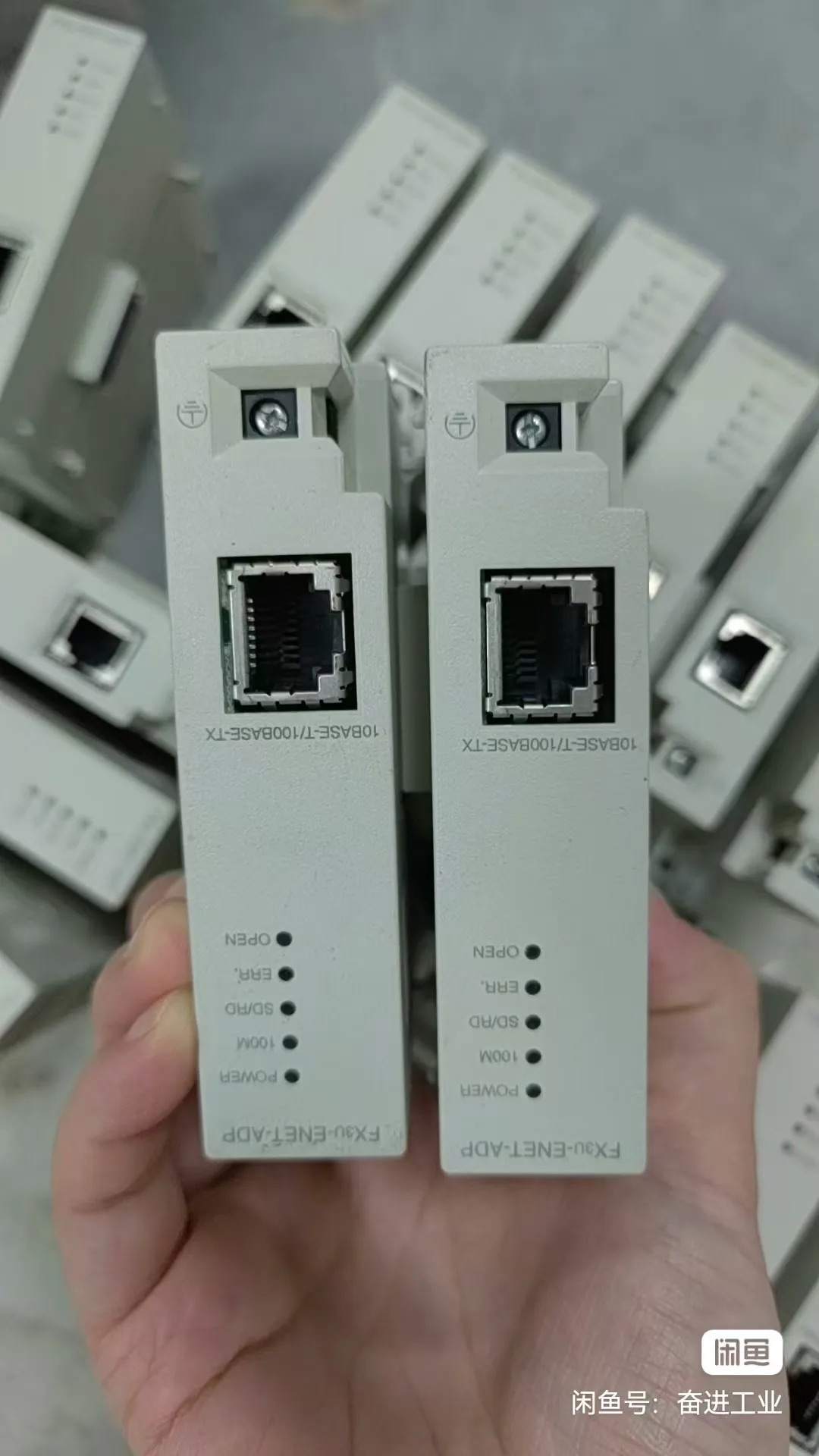 FX3U-ENET-ADP 리퍼 정상적기능. 품질은 거새 과 같습니다.