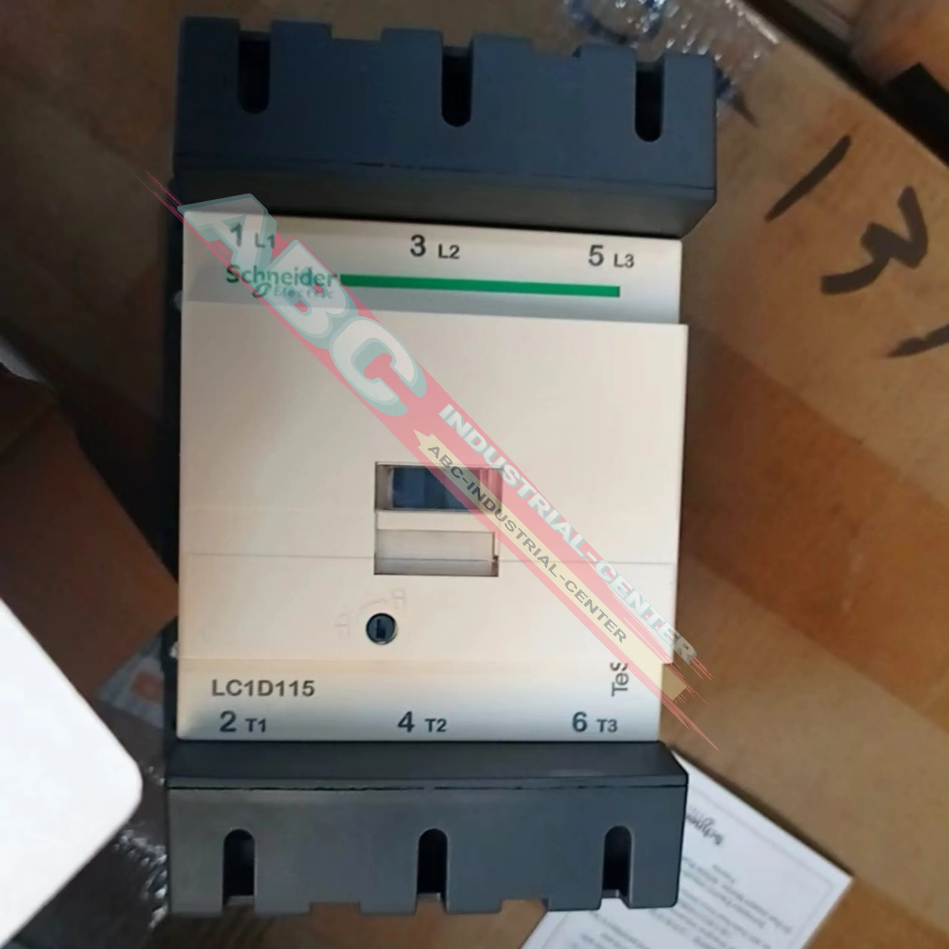서보 컨트롤러 LC1D11500M7C LXM32CD18N4 내 새