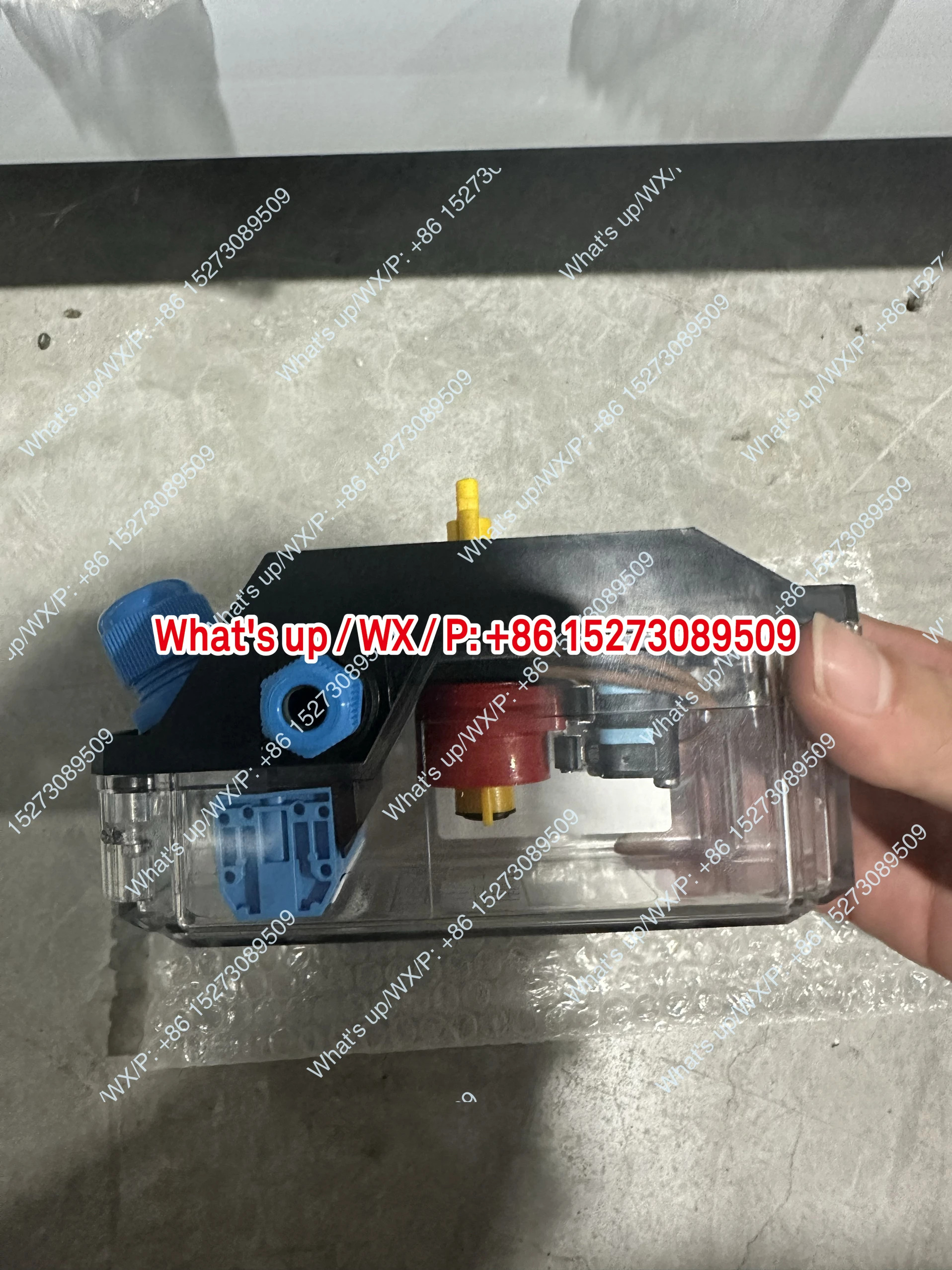 리미트 스위치 TCR8MVAZM12 오리지널