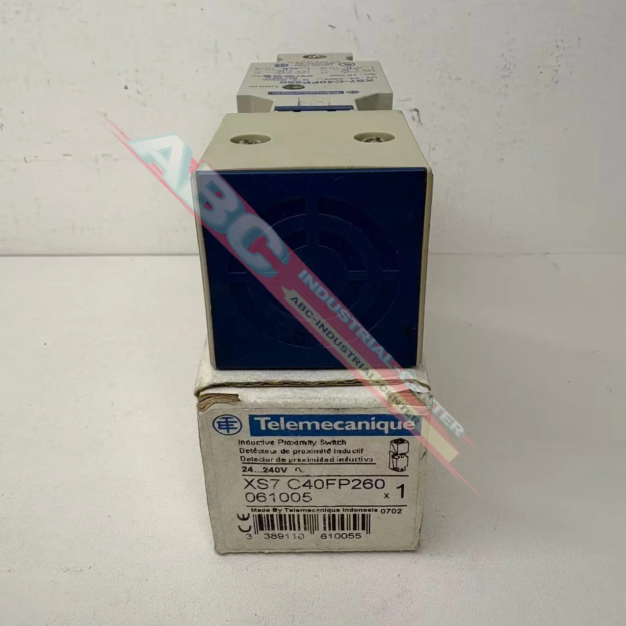 오리지널 XS7C40FP260 사각 센서