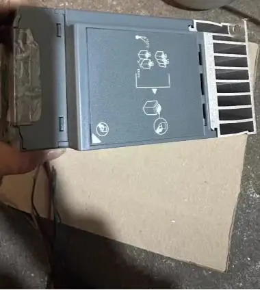분해ATV310HU075N4A 0.75KW 380V
