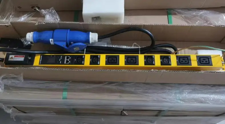 PDU2000-32-HVDC-4/4-M1