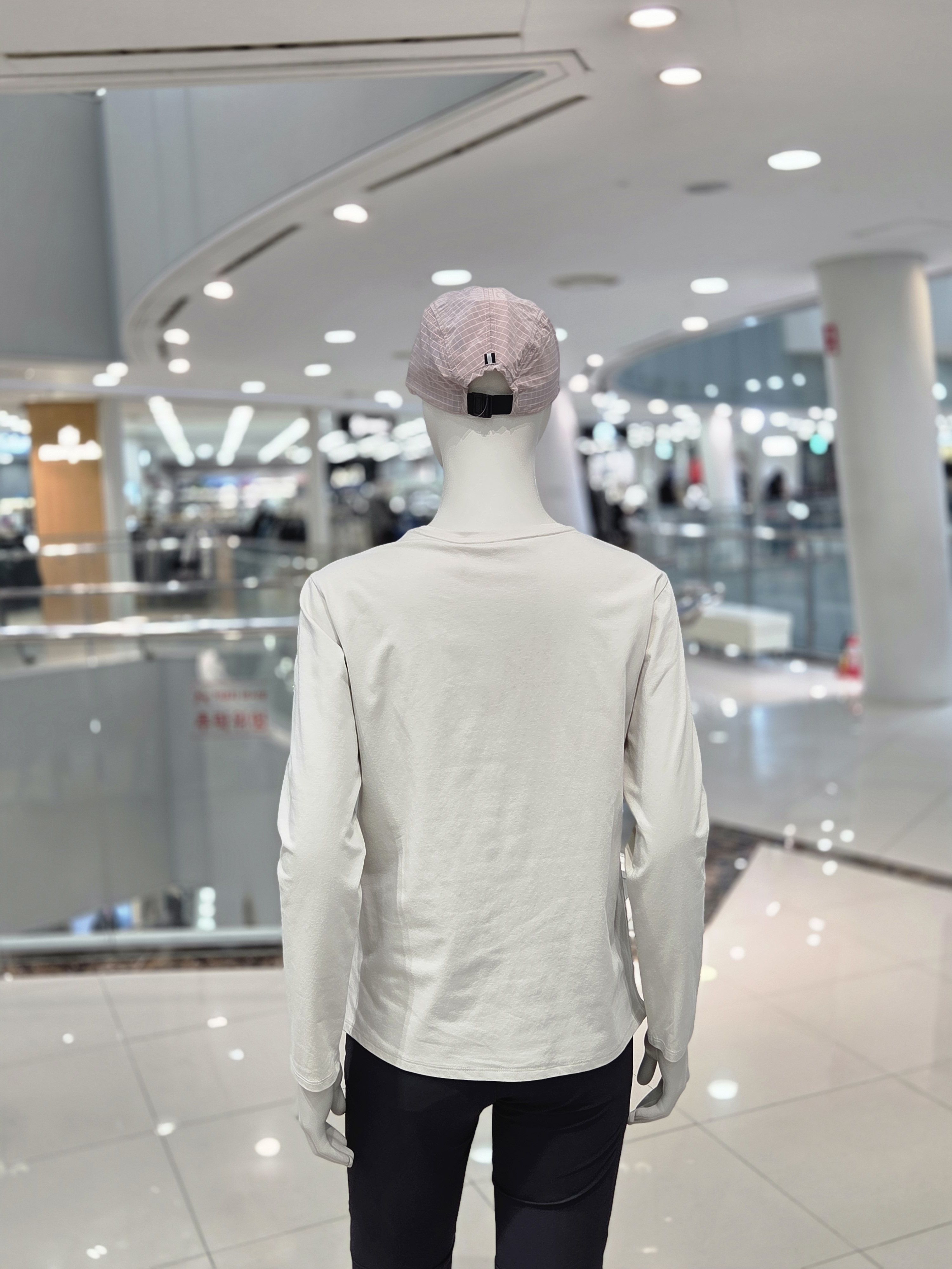 아이더 여성 기능성 긴팔 봄 등산 아웃도어 라운드 티셔츠 WP25250 이미지 7
