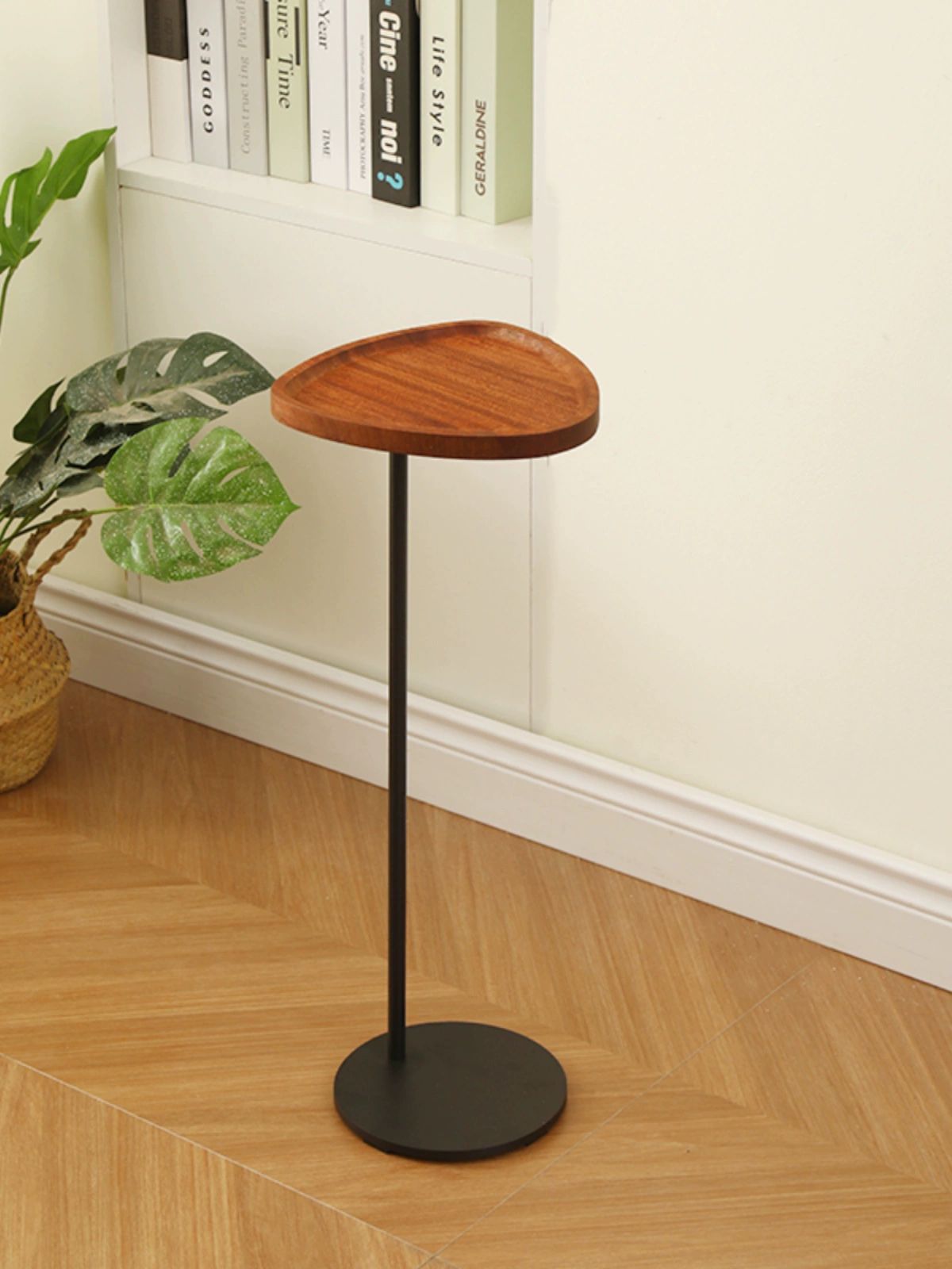 침대 사이드 테이블 간이 보조 협탁 틈새 쇼파용 미니 티테이블 블랙