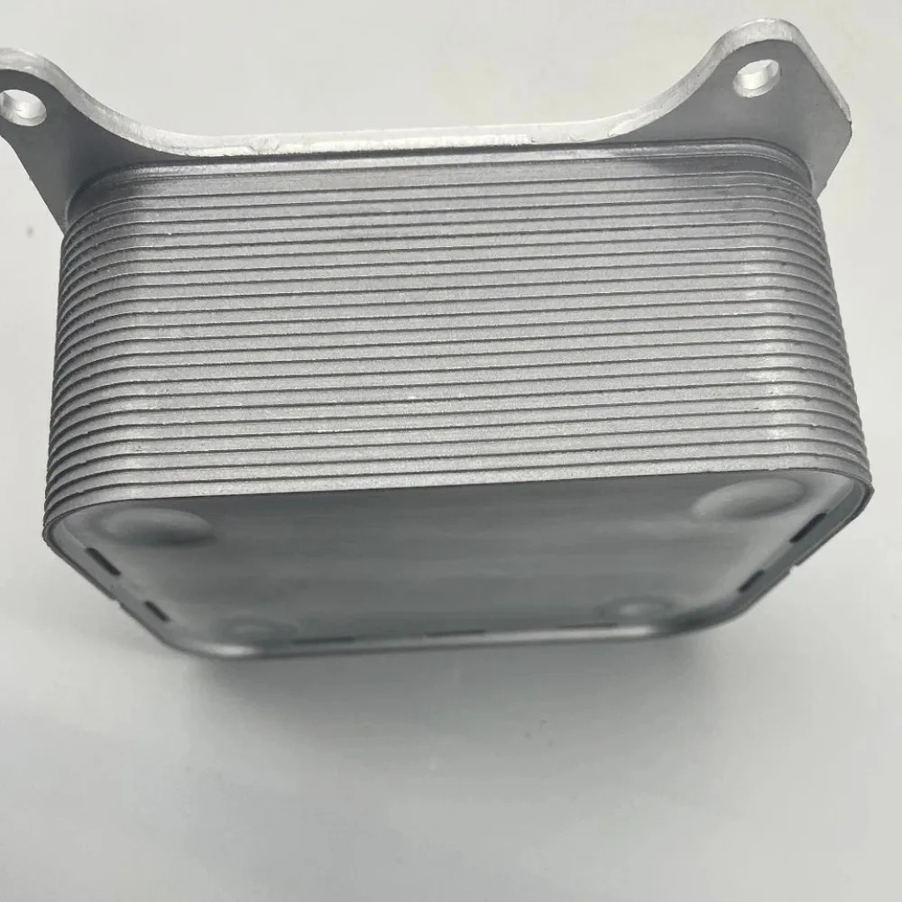 새 3C3Z-6A810-A OEM 포드호환 순정 오일 쿨러 - 6.0 디젤 대체품