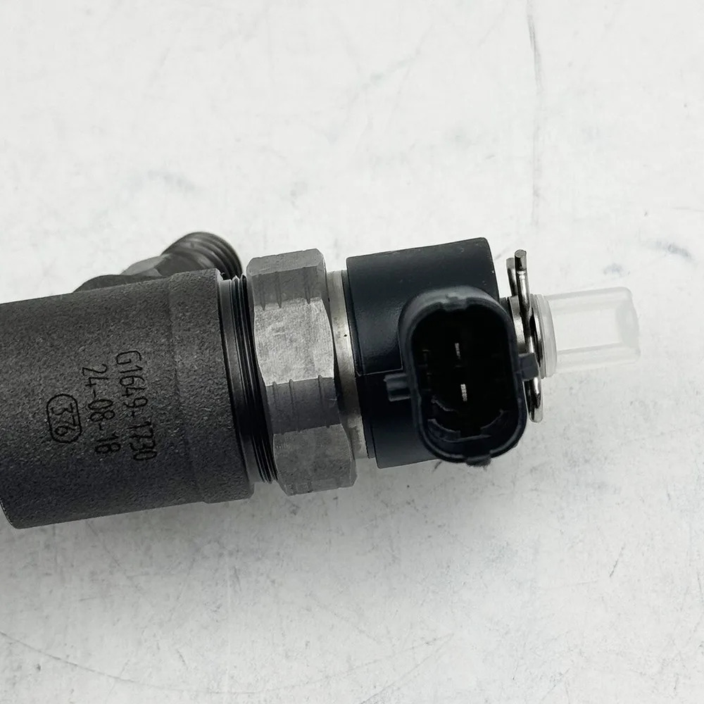 0445110777 인젝터 For Kubota L4701 L4060 L3901 L3301 Mx5200 1J801-53052