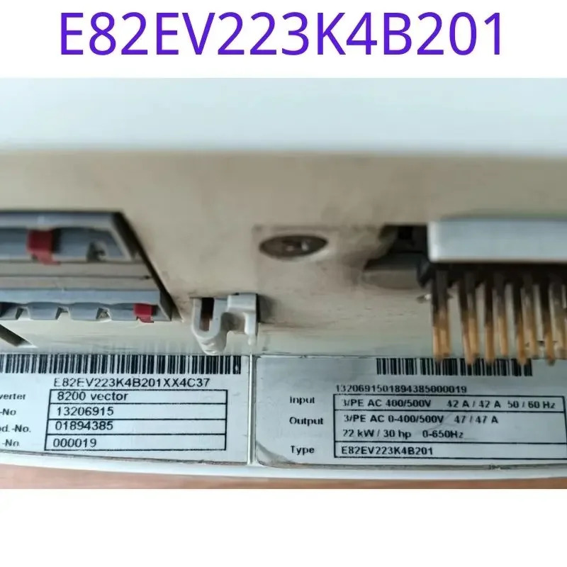 리퍼 8200 주파수 변환기 E82EV223K4B201 22kw 3상 380V 기능 리퍼가 그대로 유지