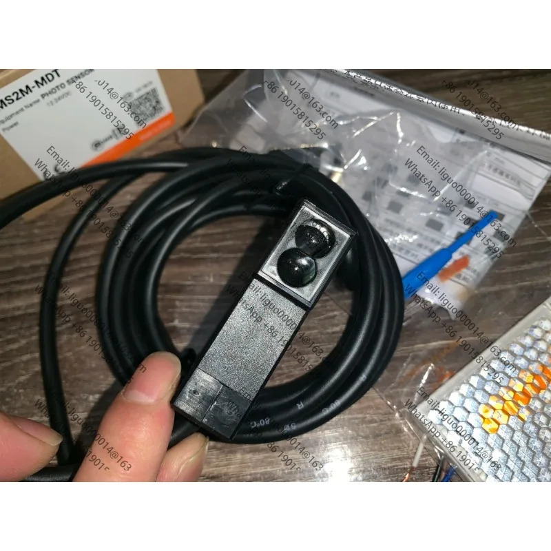 경면 반사형 오리지널 BMS2M-MDT 포토 센서 NPN 오픈 콜렉터